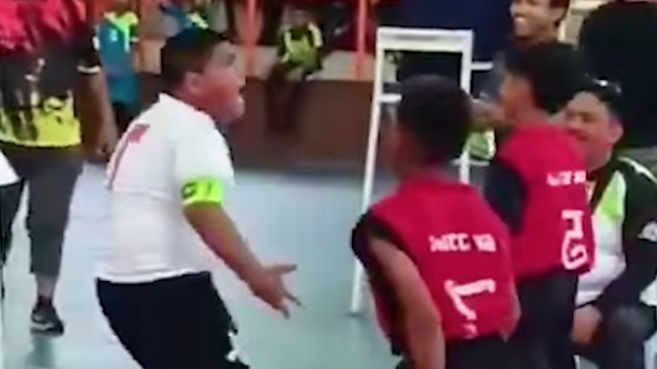 สะเทือนวงการตะกร้อ ชมคลิป "เด็กแสบเบอร์ 7" ปั่นประสาทคู่แข่ง แห่แชร์สนั่นโซเชียล