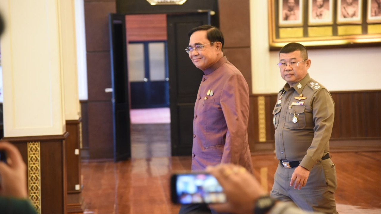 เดือนมิถุนายน ไล่ออกตำรวจ 13 นาย ปลดออกอีก 1 นาย