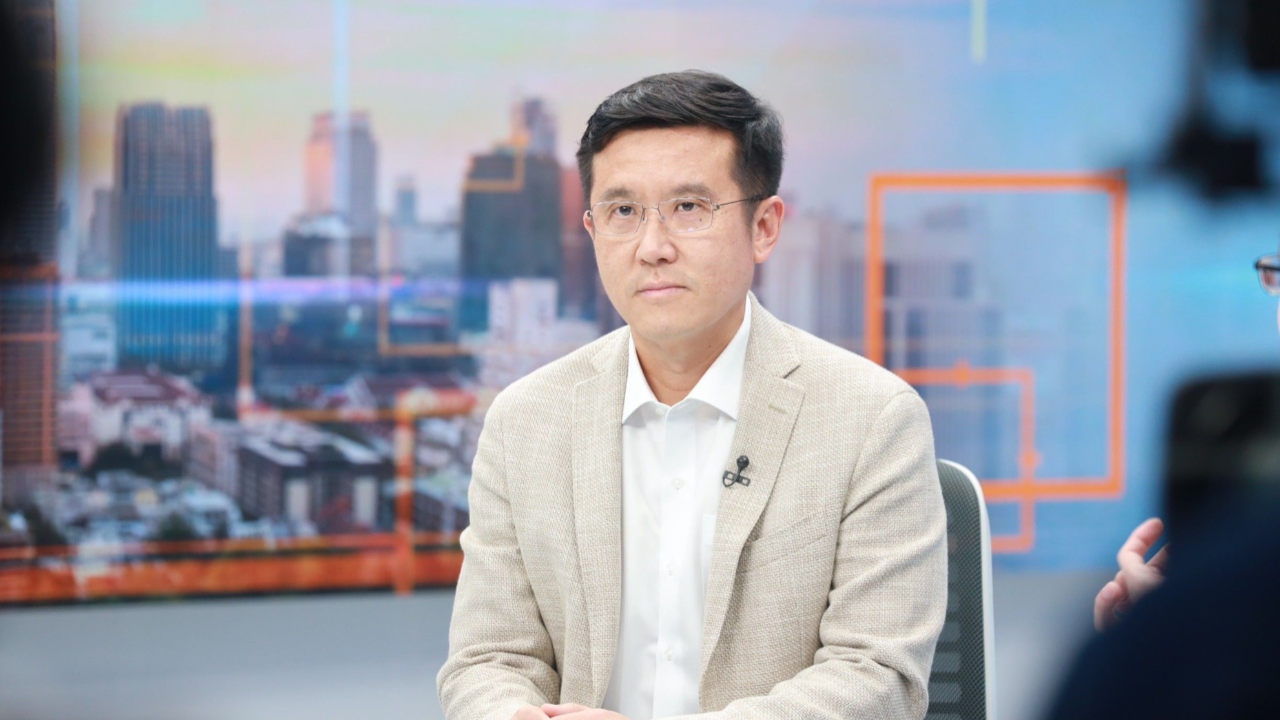 “ชัยวุฒิ” ไม่ตกใจข่าว “บิ๊กป้อม” จะได้เป็นนายกฯ แต่ถามสื่อกลับไปเอามาจากไหน