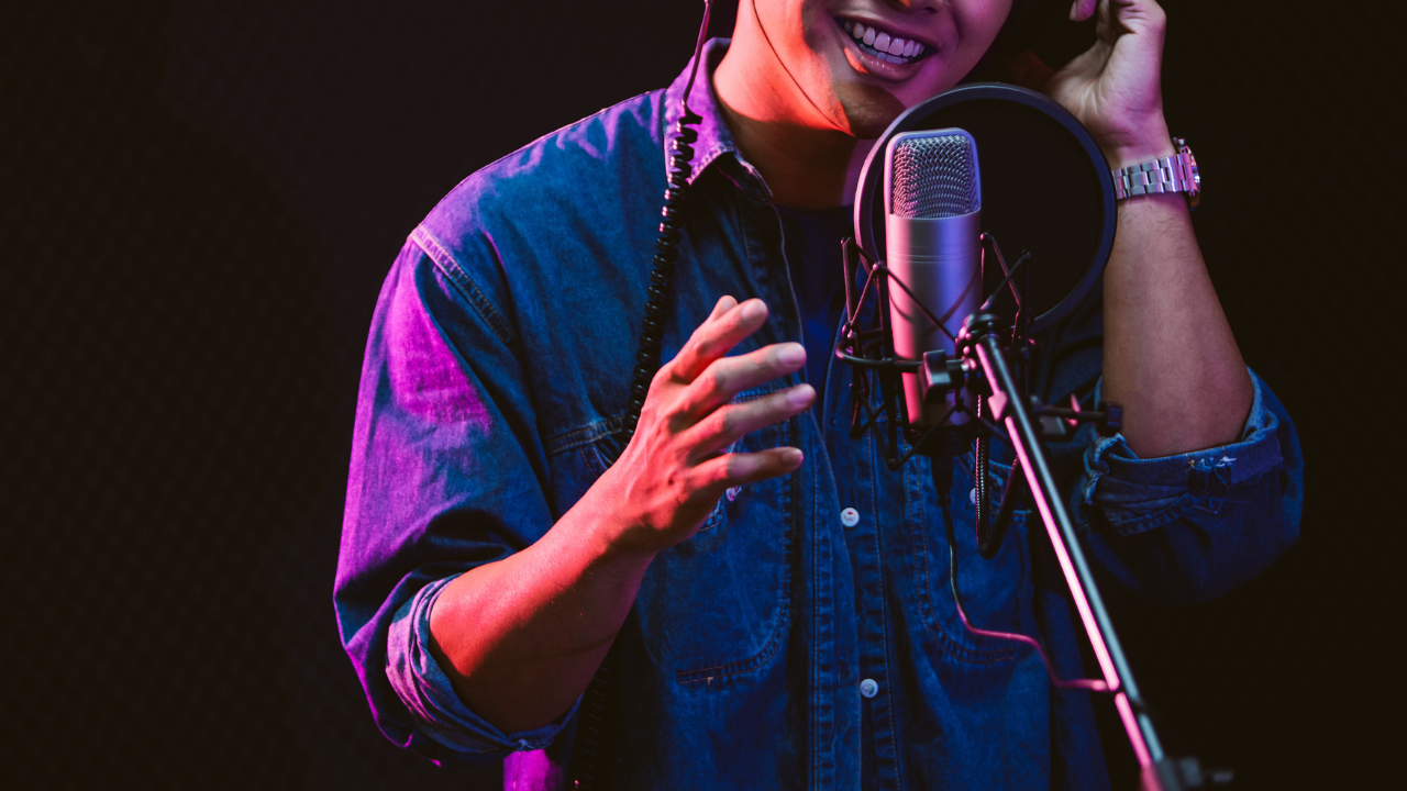 งานแข่งขันสร้างสรรค์ บทเพลงเพื่อชาติ และราชบัลลังก์ ร่วมสานฝัน สร้างศิลปินเพื่อชาติ