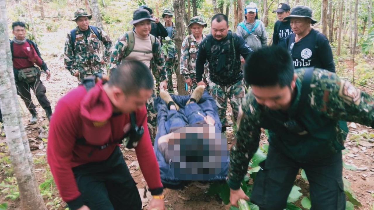 หนุ่มวัย 19 เข้าป่าที่ อ.แม่ออน หายไป 4 วัน จนท.พบตัวแล้วสภาพอิดโรย ส่ง รพ.แม่ทา