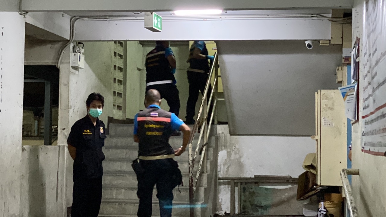 หนุ่มคลั่งรัก คว้ามีดแทงสาวดับ ก่อนกระโดดตึกหนีความผิด