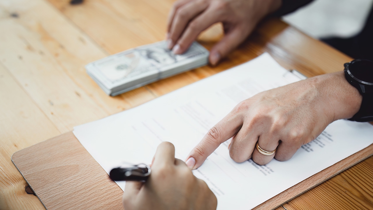 ผ่าทางตันไปเจอทางตัน