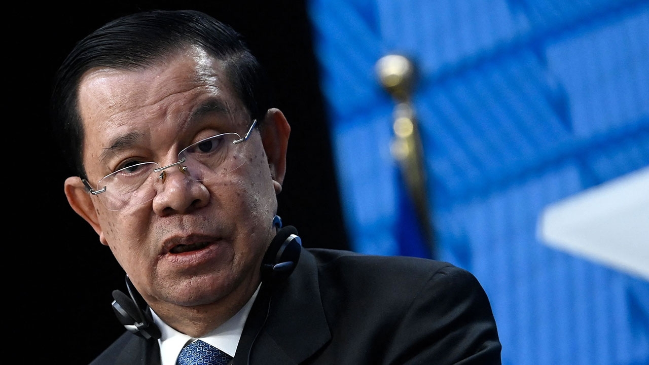 ฮุน เซนเตือนไบเดนและเซเลนสกี