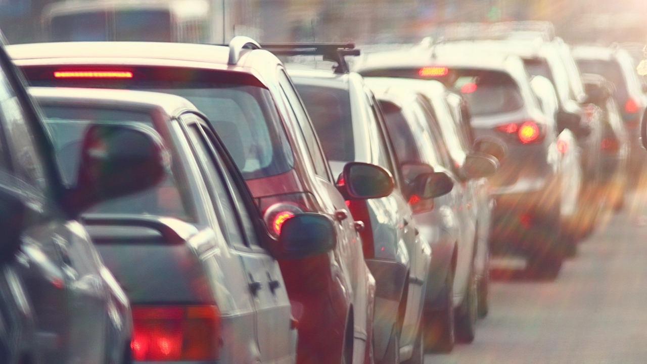 ชาวบ้านร้องหน้าตลาดหาดใหญ่รถติดหนักมากใช้เส้นทางลำบาก วอน สภ.หาดใหญ่ ช่วยจัดการหน่อย