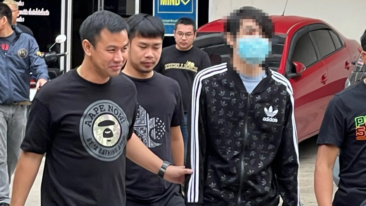 北革警方逮捕一名试图盗窃的年轻人用刀刺伤Muang Thong公寓受伤房间的房主