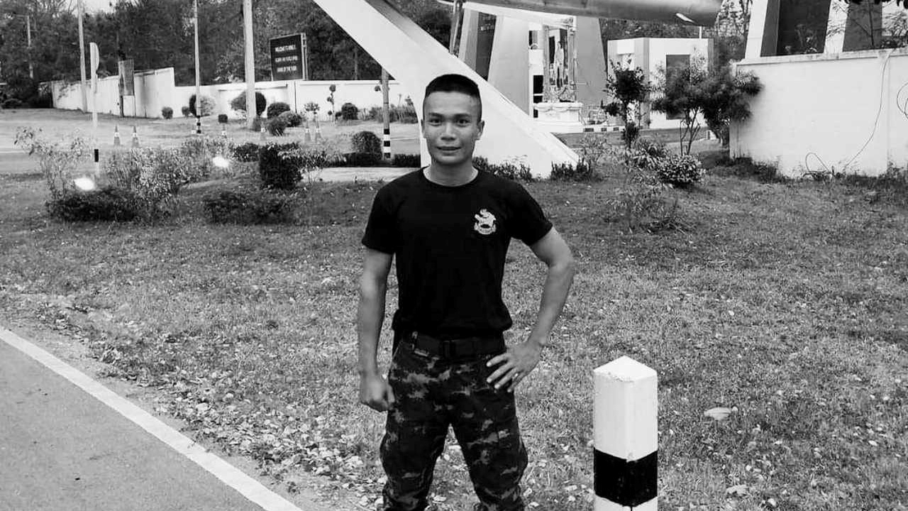 โซเชียลอาลัย "ส.อ.ทศพร หาญณรงค์" หนึ่งในผู้เสียชีวิตเหตุ "รถบัสพลิกตกเขา"