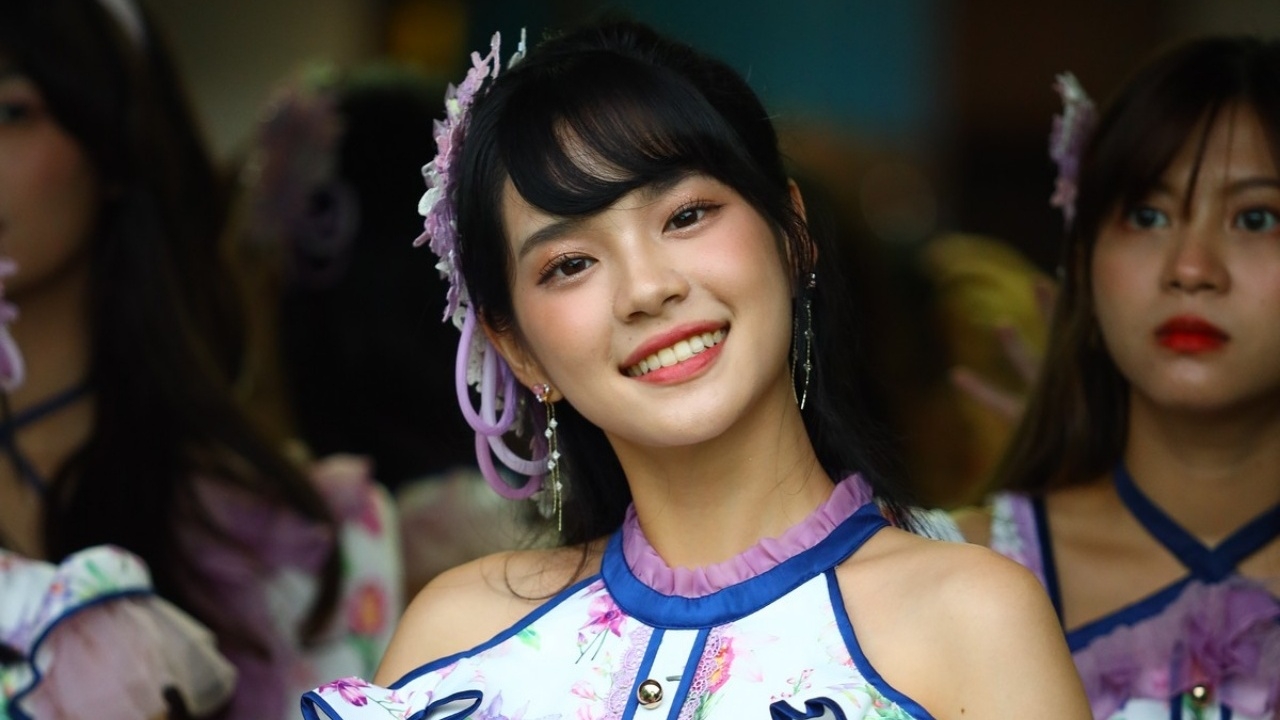 ส่องความน่ารักของ เฌอปราง นำทีม BNK48 เปิดมินิคอนเสิร์ตสุดพิเศษฉลองแชมป์