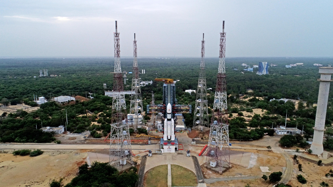 นับถอยหลัง อินเดียปล่อย "จันทรายาน 3" สำรวจดวงจันทร์