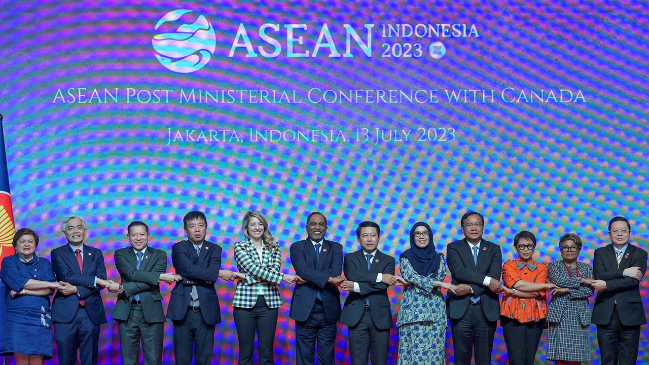 อาเซียนร้าว ปมเมียนมา รัสเซียจีบเทดอลลาร์ใช้เงินท้องถิ่น