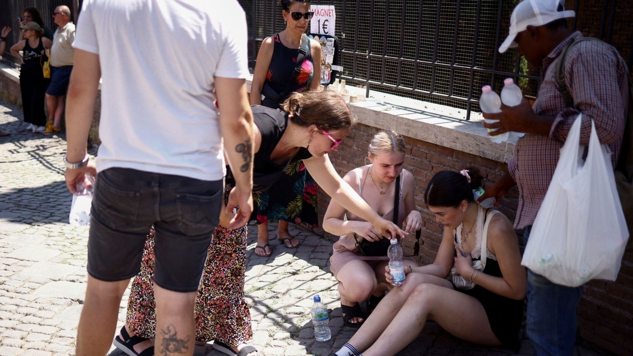 คลื่นความร้อนเล่นงานยุโรป เจอร้อนจัดทะลุปรอท อิตาลี อาจแตะ 48 องศาฯ