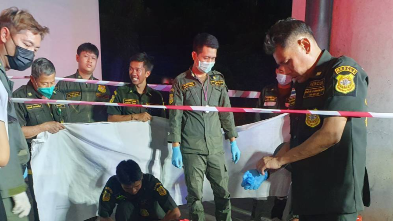 "ดิ่ง MRT ท่าพระ" สาว 27 คาดคิดสั้น โดดลงมาดับจมกองเลือด