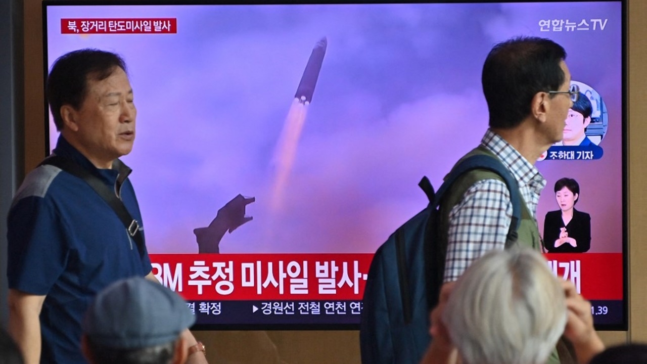 เกาหลีเหนือทดสอบยิงขีปนาวุธข้ามทวีป โวยบินสอดแนมสหรัฐฯ ล้ำน่านฟ้า