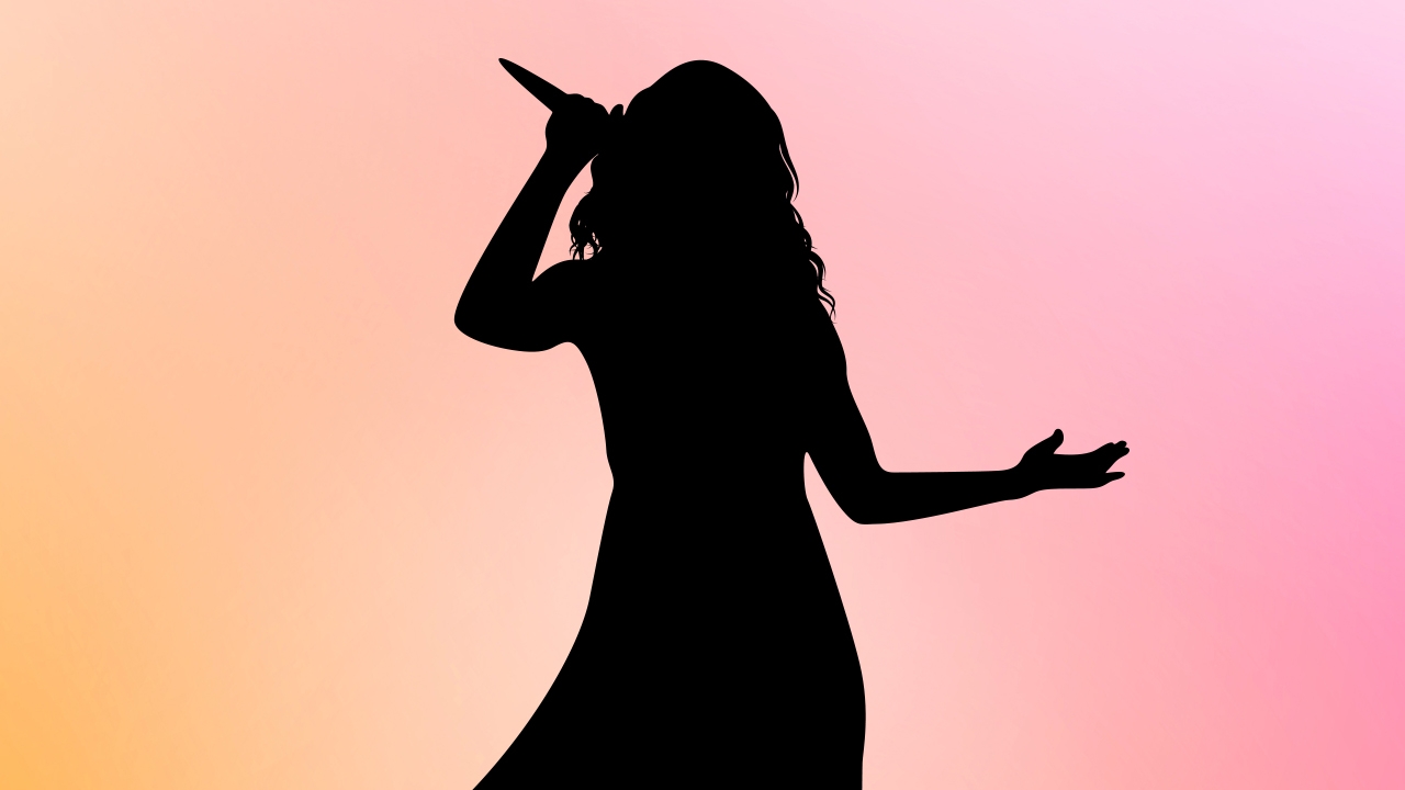 นักร้องสาวโดนแฉพฤติกรรมสุดยี้ ขี้นินทา-สร้างโลก 2 ใบ