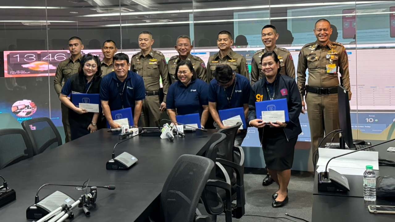 ผู้การ 191 มอบรางวัลเชิดชู 7 จนท.ชุดเจรจาคลี่คลาย เด็ก 14 ก่อเหตุยิง