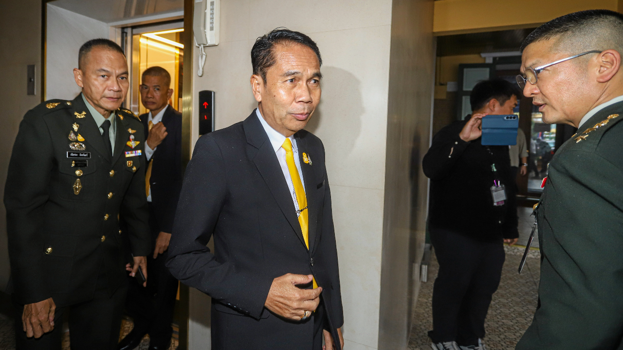 สุทิน กวักมือเรียก "ก้าวไกล" จริงใจแก้รัฐธรรมนูญ ให้มาร่วมวงรัฐบาล  