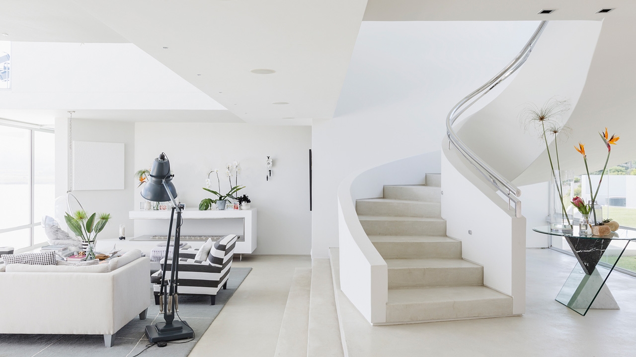 ฮวงจุ้ยบ้าน! ปรับ 'บันไดบ้าน' อย่างไรให้เฮง เสริมดวงรับทรัพย์ร่ำรวย