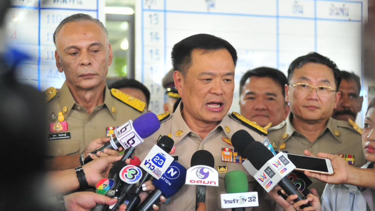 “อนุทิน” แนะ คนช่วยเหลือมือยิงบ่อนไก่ดอนตูม ให้รีบพามามอบตัว