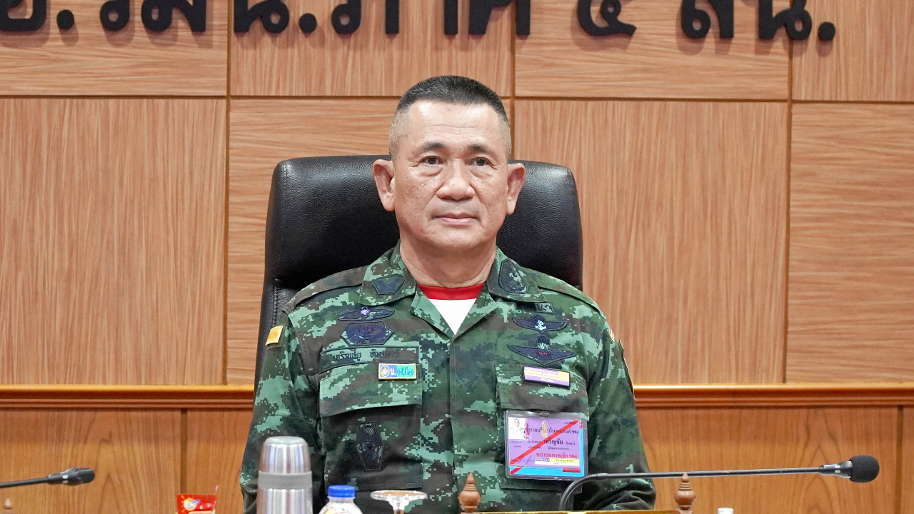 ผบ.ทบ. เผย กำลังตรวจสอบ เด็ก 14 ยิงที่พารากอน เคยใช้สนามยิงปืน นรด.