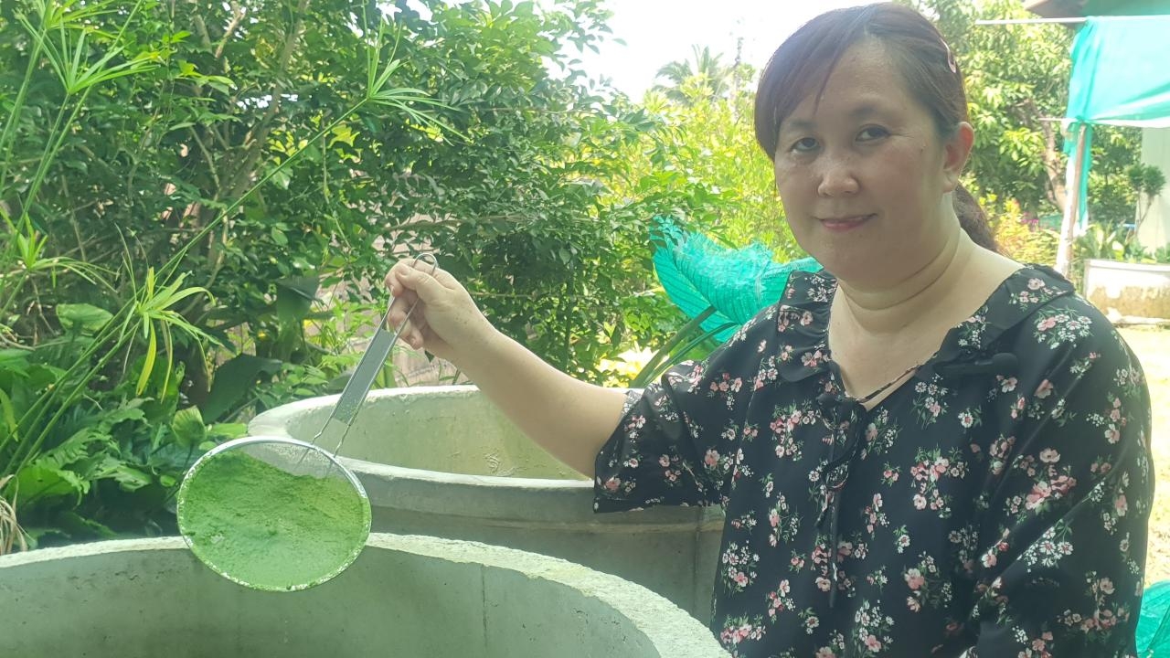 สาวพะเยามองไกล เลี้ยงไข่ผำพืชน้ำโปรตีนสูง แบบอินทรีย์รุ่นบุกเบิกของจังหวัด