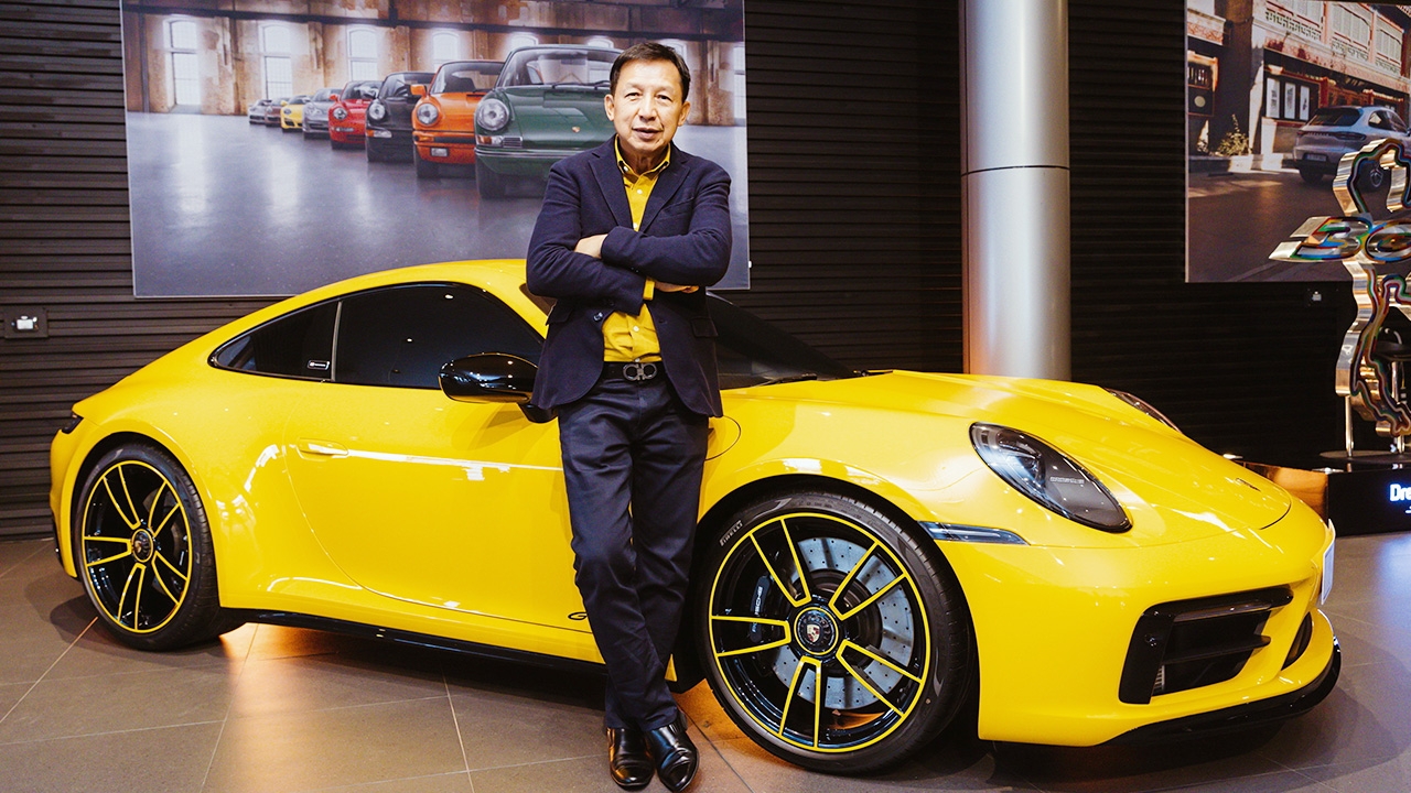 คนแรกในไทย