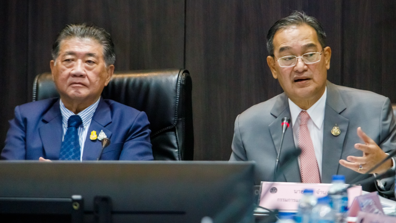 ประชุม คกก.แก้รธน.นัดแรก ผุด 2 อนุฯ แก้ รธน. “ฟังความเห็น-เคาะวิธีประชามติ”