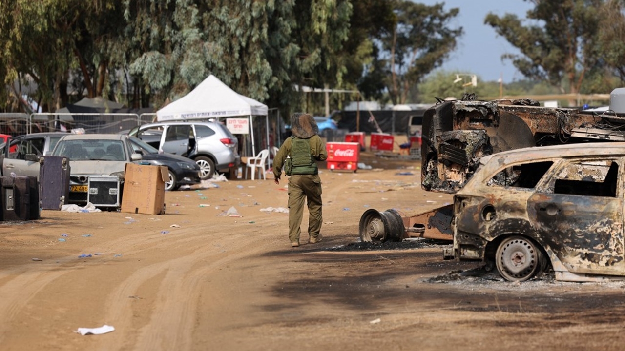 อิสราเอลเผยฮามาสโจมตีชุมชนดับ 100 ศพ-ถล่มเทศกาลดนตรีตายอีก 260