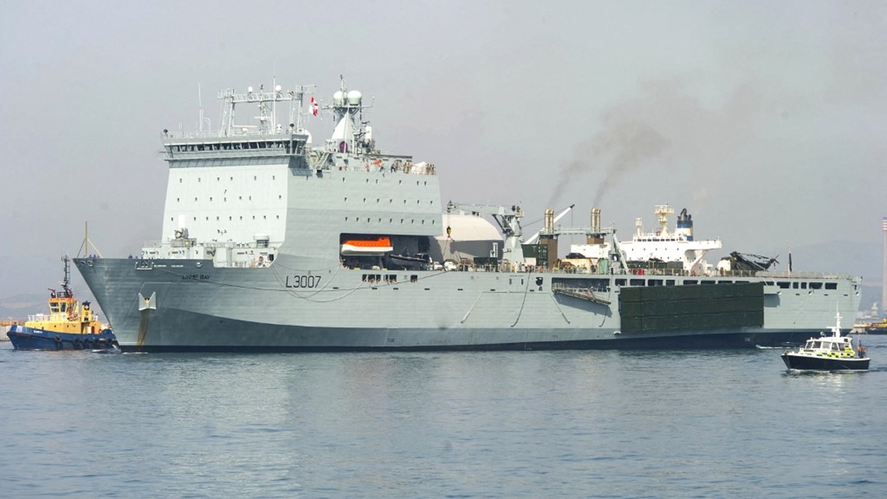 UK เตรียมส่งเรือรบ-บินสอดแนมไปเมดิเตอร์เรเนียน หนุนอิสราเอล