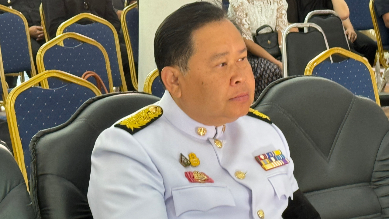 “ไชยา” น้ำตาคลอ พิธีพระราชทานน้ำหลวงอาบศพ หัวหน้าด่านกักสัตว์เพชรบูรณ์