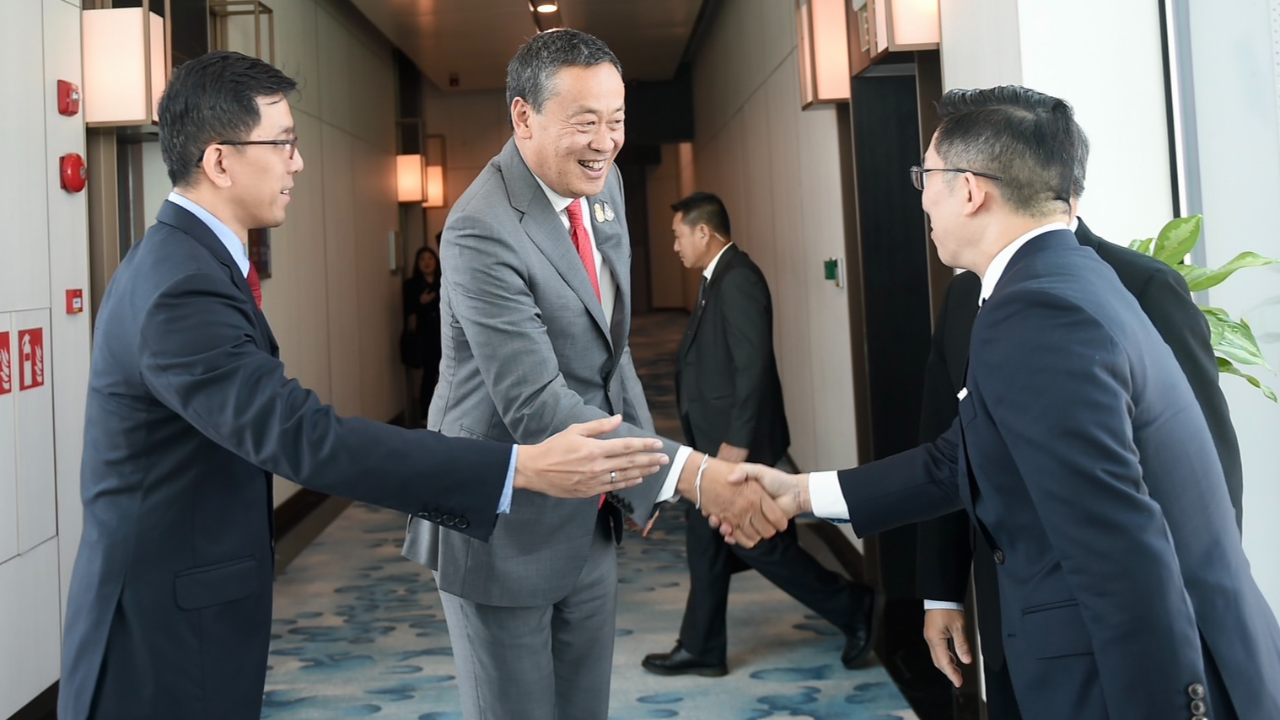 "เศรษฐา" ปิดท้ายภารกิจ บินหารือทวิภาคี "ลี เซียน ลุง" นายกฯ "สิงคโปร์"