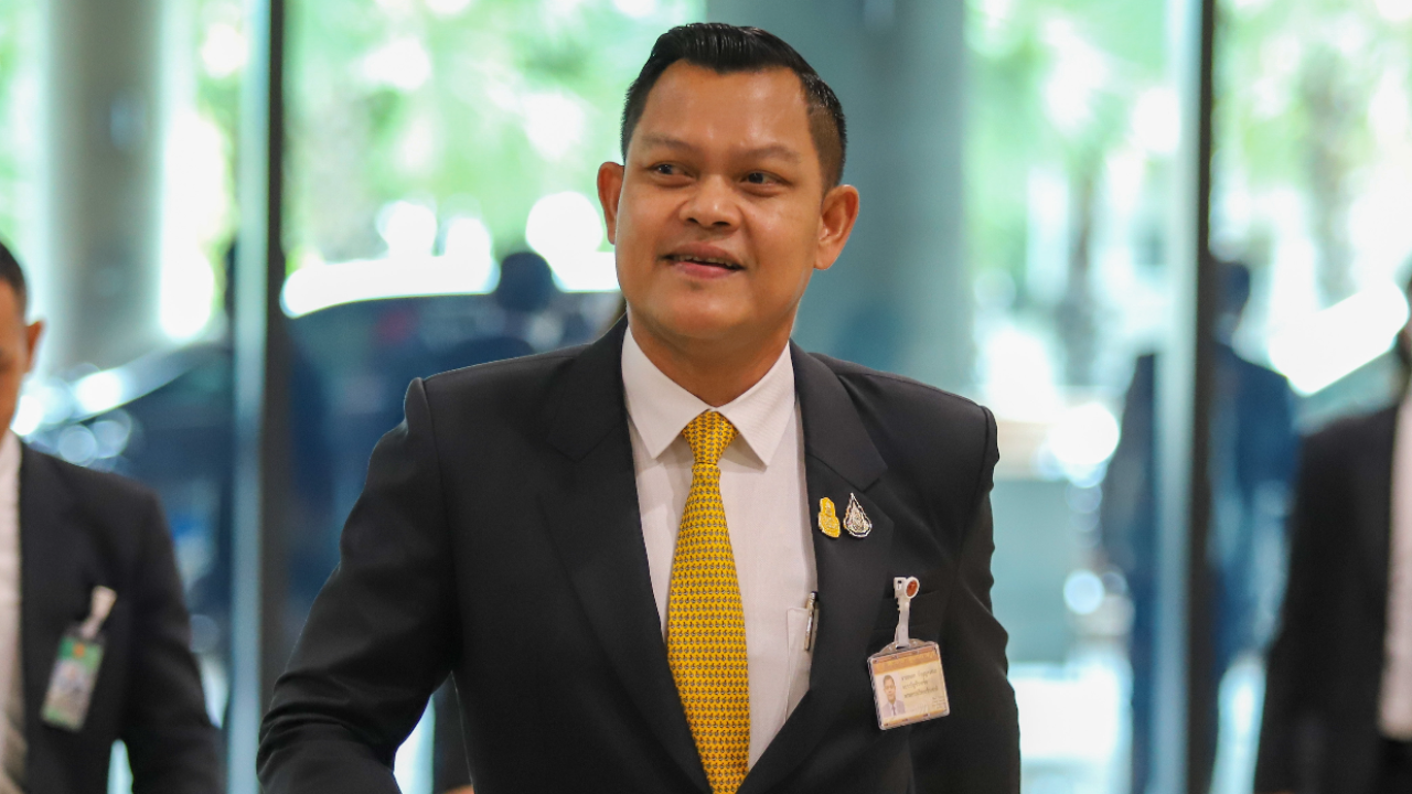 "ธนกร" เผย รทสช.ร่วมส่งใจ ให้คนไทย ที่ "อิสราเอล" กลับบ้านอย่างปลอดภัย 