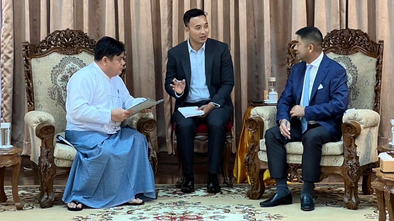 "บิ๊กโจ๊ก" บินด่วนไปพม่า ช่วย 162 คนไทย ในเมืองเล่าก์ก่าย กลับ ปท.