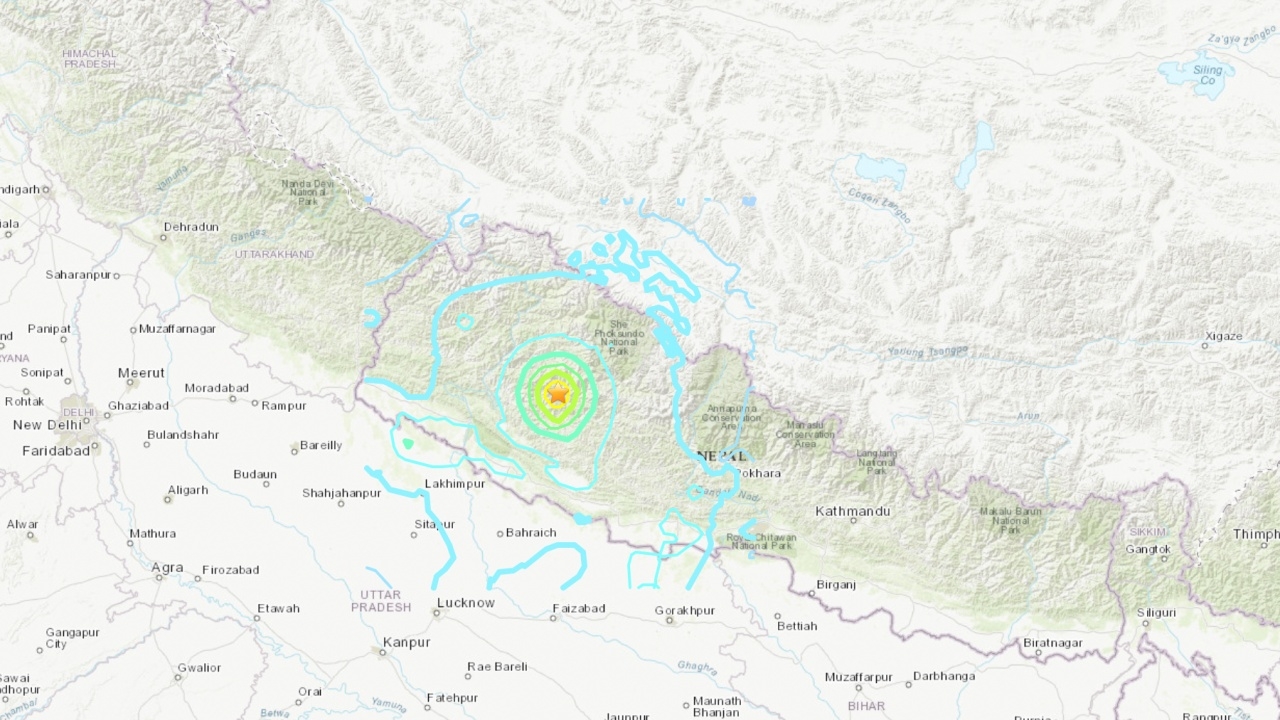 ระทึก แผ่นดินไหวรุนแรงที่เนปาล ตายอย่างน้อย 157 ศพ เจ็บกว่าร้อย