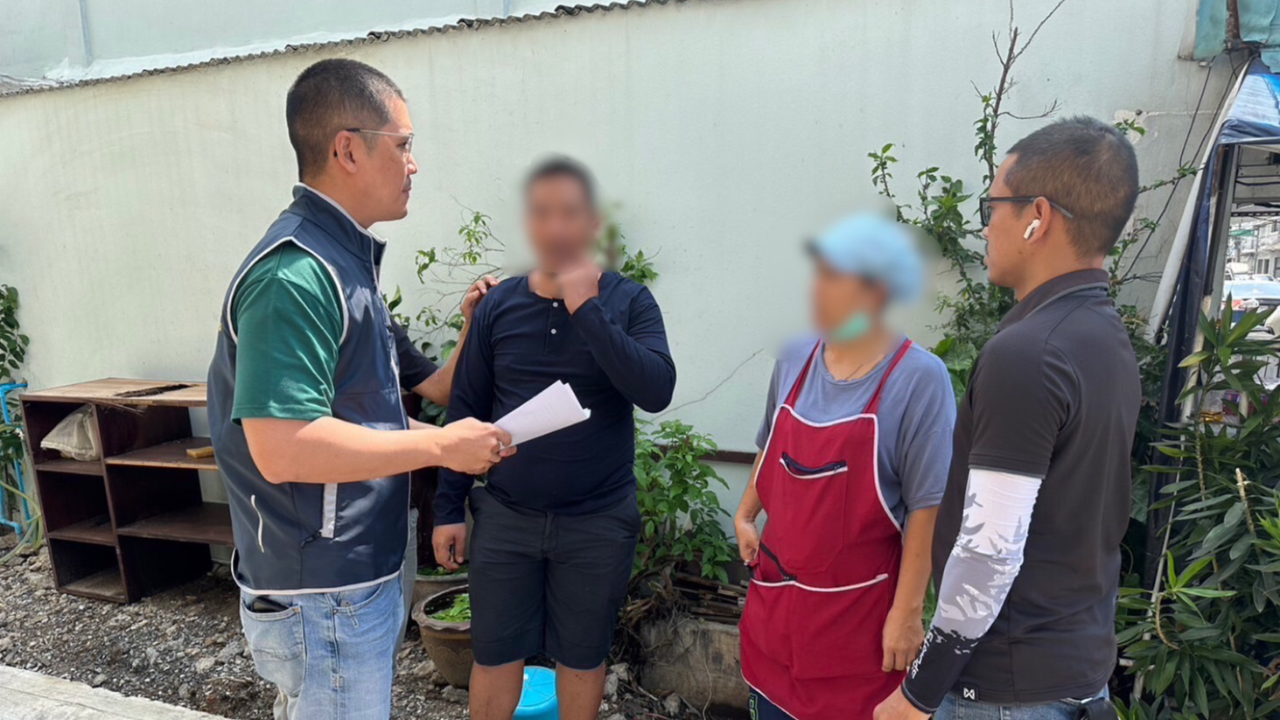 รวบ 2 ผัวเมียสุดแสบ งัดสารพัดกลโกงหลอกเหยื่อ สูญเงินกว่า 30 ล้านบาท 