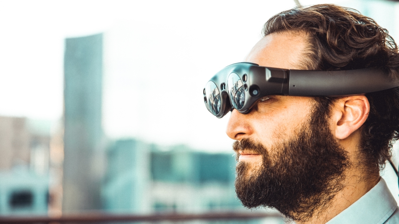 Samsung วางแผนเปิดตัวชุดหูฟัง XR ปลายปี 2024 ท้าชน Apple Vision Pro