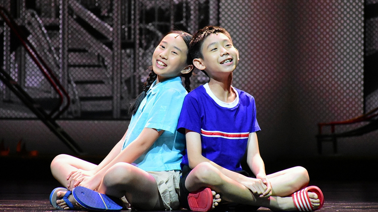 "แฟนฉัน เดอะมิวสิคัล" ละครเวทีฟีลกู๊ด "ไอซ์-พาริส นำทีมแก๊งเด็ก ส่งพลังความสุข