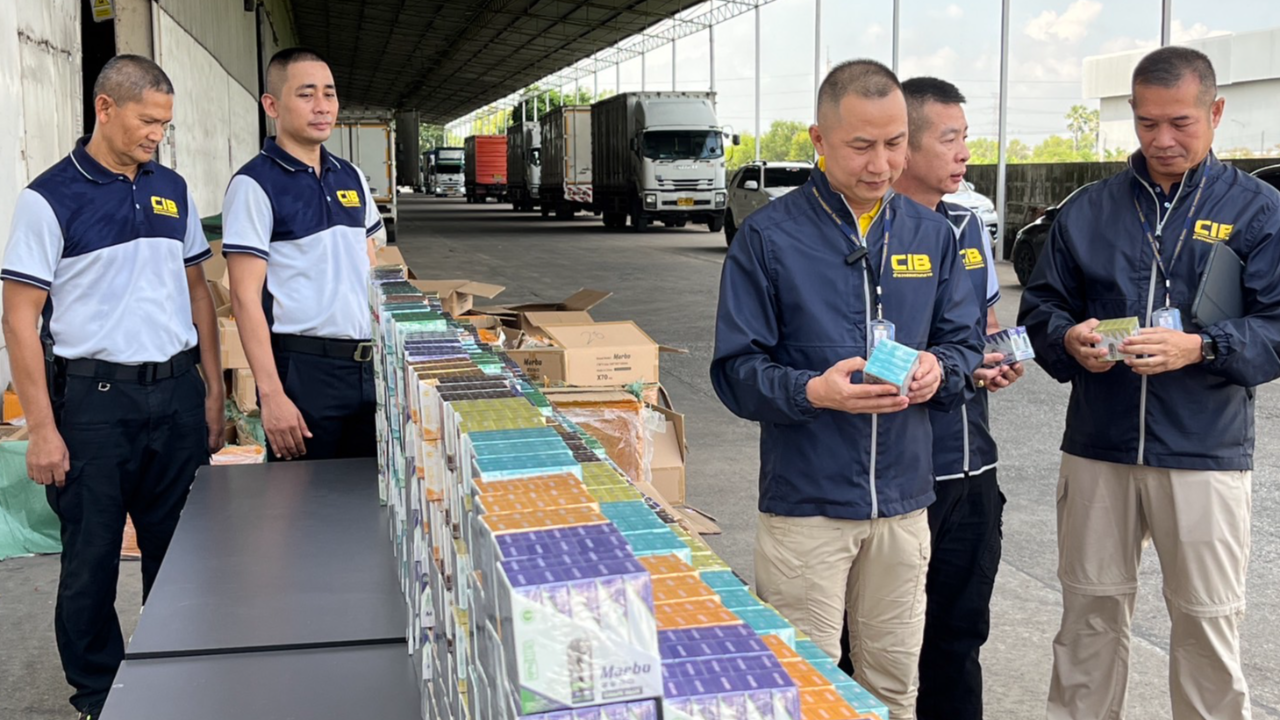 ปคม.ยึดบุหรี่ไฟฟ้าลักลอบนำเข้าจากต่างประเทศมูลค่ากว่า 10 ล้านบาท