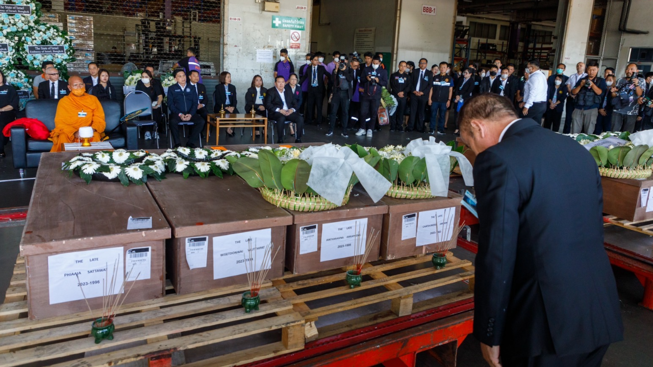 8 แรงงานไทยเสียชีวิต ชุดที่ 4 จากอิสราเอลถึงไทยแล้ว เคลื่อนร่างกลับบ้านเกิด