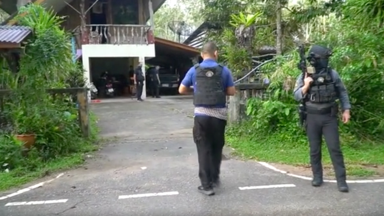 ไม่เป็นความจริง พี่ชายเสี่ยแป้ง ปัดส่งเสบียงช่วยน้อง กองปราบคุมตัวสอบเซฟเฮาส์