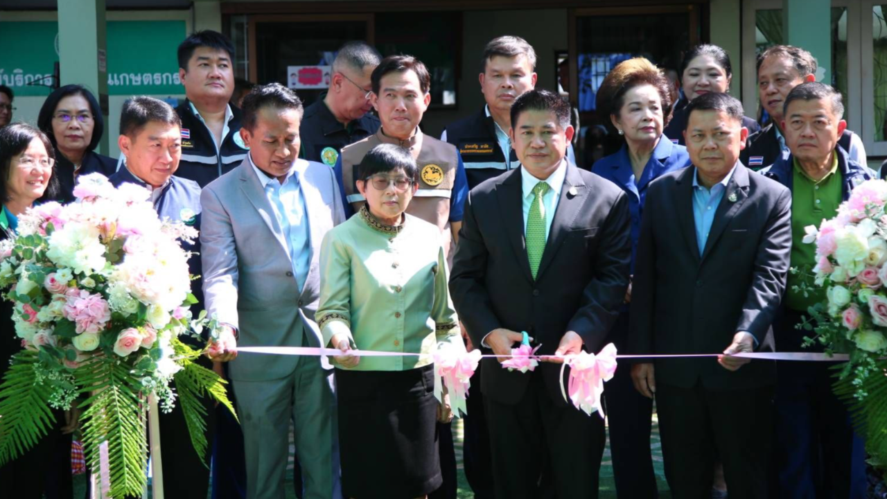 ก.เกษตรฯ เปิดศูนย์ฯ "พิรุณราช 882" One Stop Service แก้ปัญหาเกษตรกร 