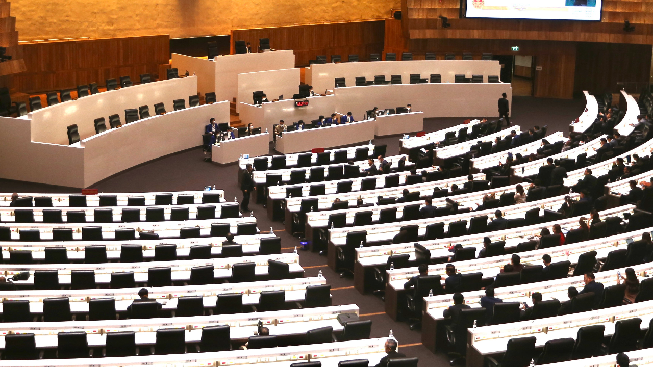 สภาโหวตคว่ำร่างก้าวไกล ชงตั้ง กมธ.ศึกษาเด็กไร้สัญชาติ ให้ กมธ.ศึกษาฯ ดูแทน