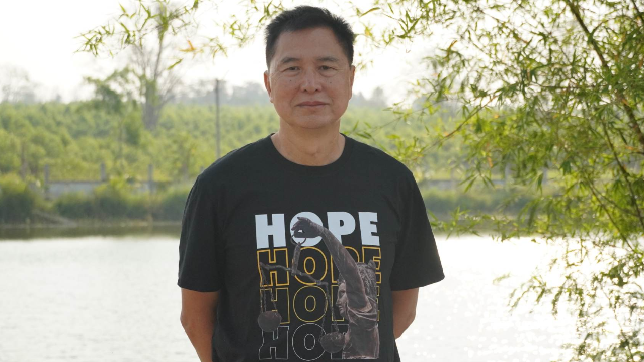 ศาลให้ปล่อยตัวชั่วคราว “สมยศ” ปมปราศรัย เผารูปผู้พิพากษาหน้าศาลอาญา