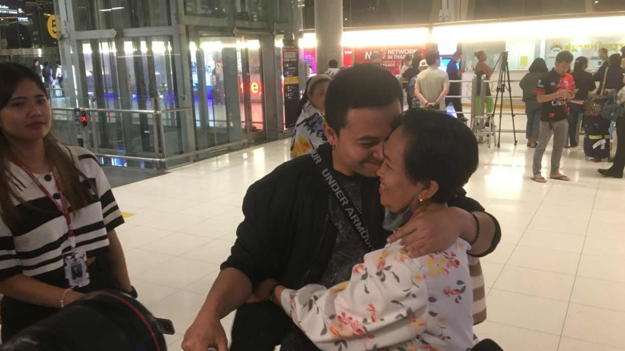 แรงงาน นักศึกษา หนีสงครามอิสราเอล ชุดที่ 5 กลับถึงไทยอีก 244 คน 