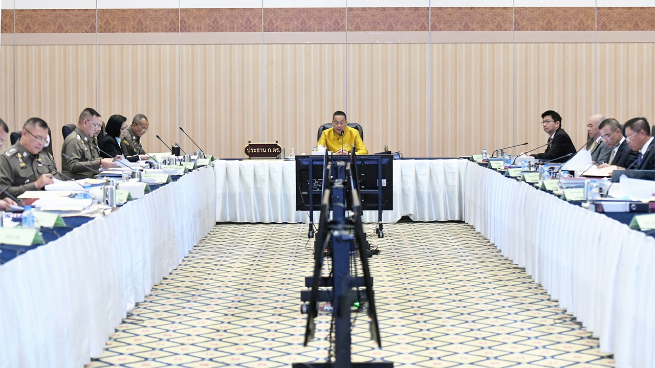 ก.ตร.เคาะฉลุย โผนายพลสีกากี มี 38 ตําแหน่ง นายกฯหัวโต๊ะ ยกนิ้วโป้งชม "ผบ.ต่อศักดิ์"