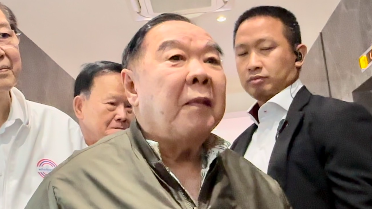 “บิ๊กป้อม” รับ “พล.ต.ท.ปิยะ” จ่อร่วมทีมโฆษกพลังประชารัฐ เผย ไม่ได้เจอ “บิ๊กตู่”