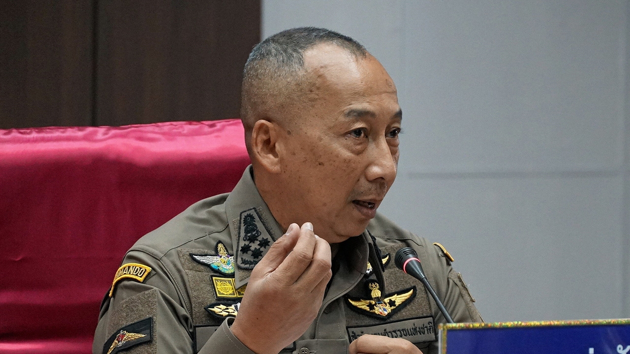 ลูกน้องดูแลนาย