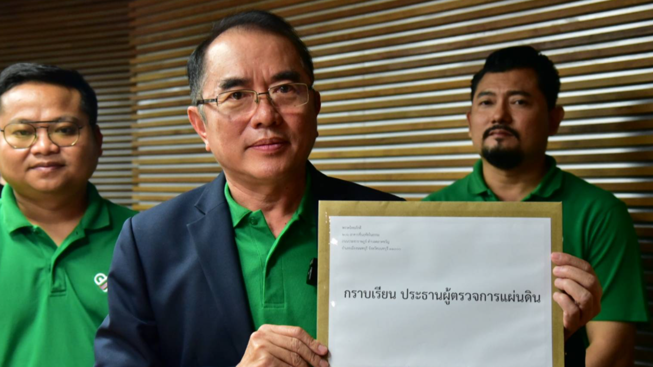 "หมอวรงค์" ข้องใจ ภาพ "ทักษิณป่วย" จุดตายรัฐบาลเศรษฐา ชี้ ตบตาประชาชน