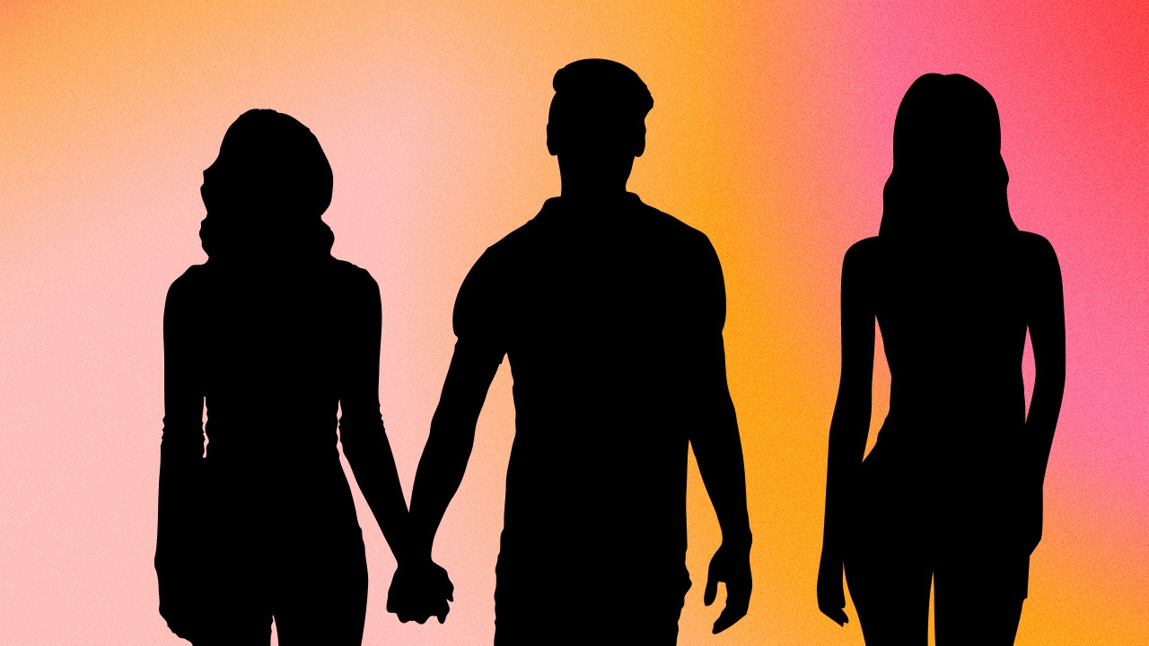 คู่ไหนหนอ เพจดังลั่นแรง บางทีมือที่ 3 มาในรูปแบบของคนในครอบครัว