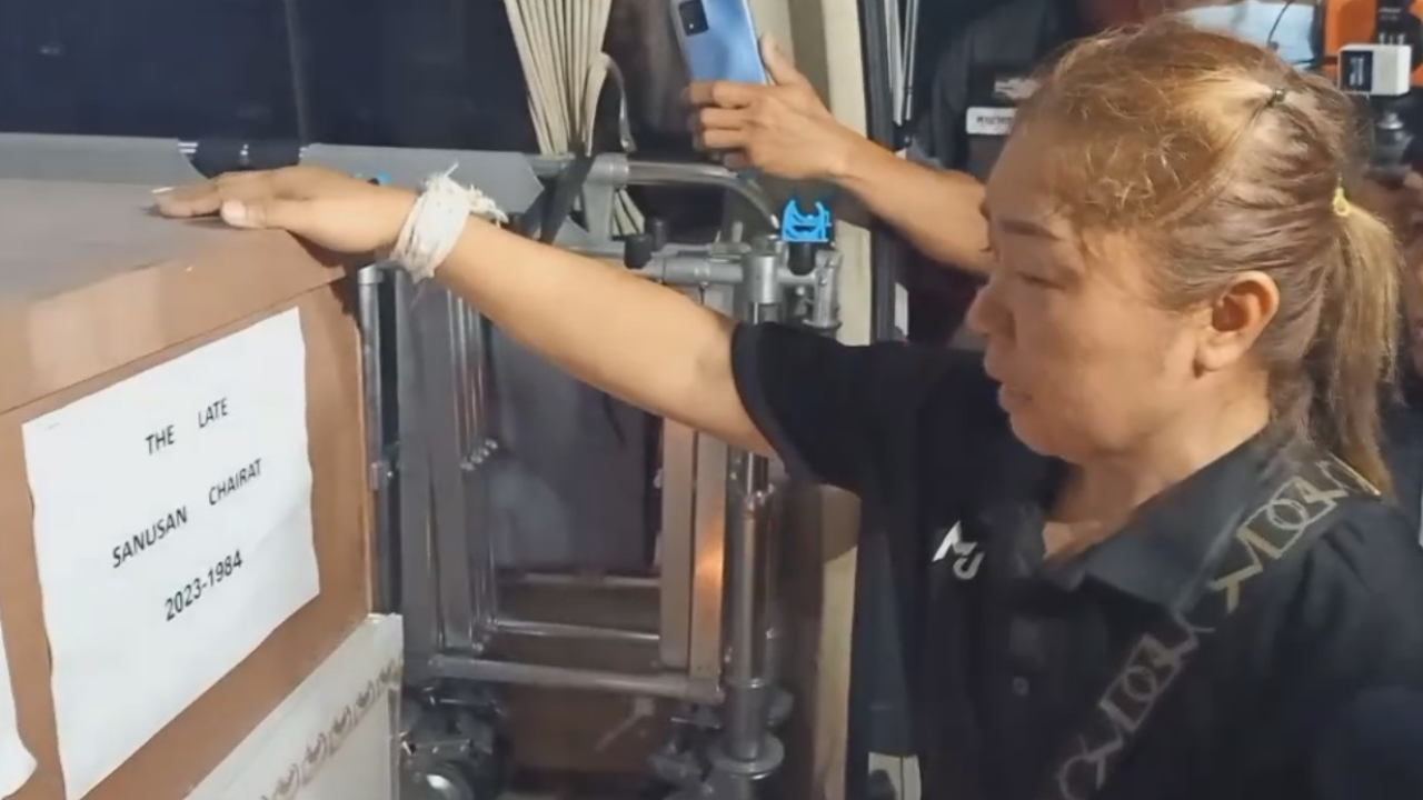 ศพแรงงานไทยกลับถึงบ้านที่อุดรฯ เมียจุดธูป 9 ดอก ขอเจ้าที่เปิดทาง