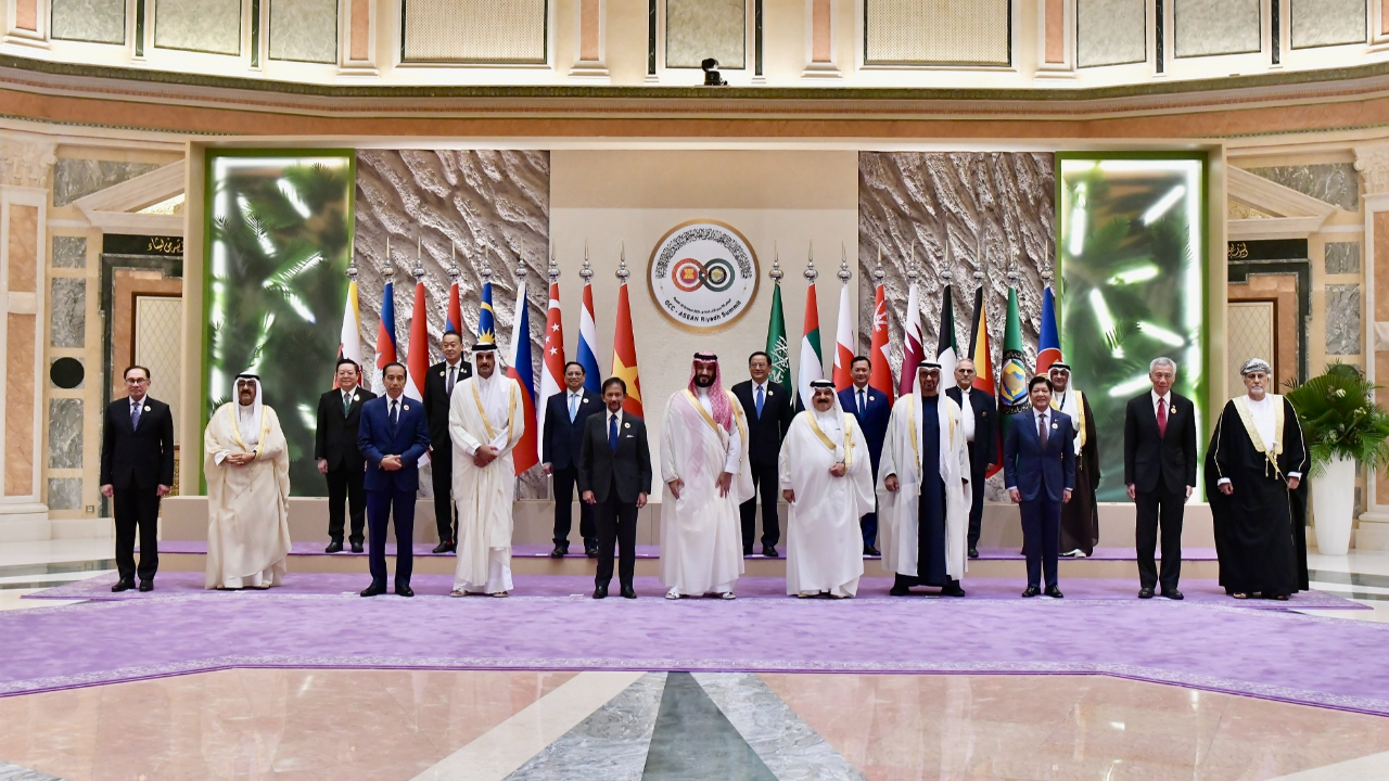 "ASEAN-GCC" กังวลสถานการณ์ "ตะวันออกกลาง"-นายกฯ ห่วง คนไทยในอิสราเอล